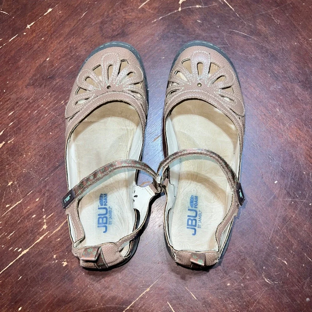 JBU by Jambu Womens Tan Floral Laser Cut Mary Jane Memory Foam Flats Size 9.5W